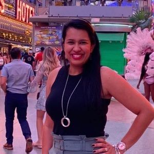 Meet your Posher, Daniela